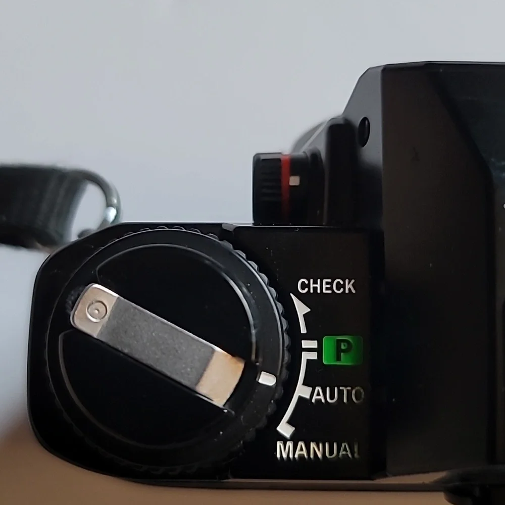 Olympus omPC 35mm FILM DX SLR camera body vintage aka OM-40